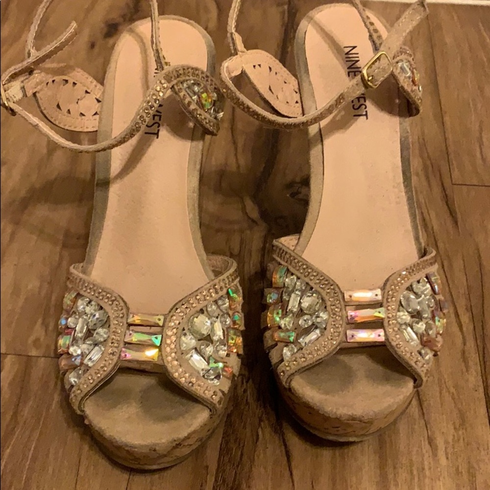 Women’s size 5 Nine West rhinestone espadrilles